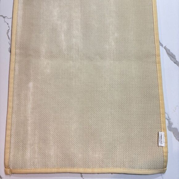 Golden Yellow Soft Tufted Bath Mat Nonskid Back - Picture 5 of 9